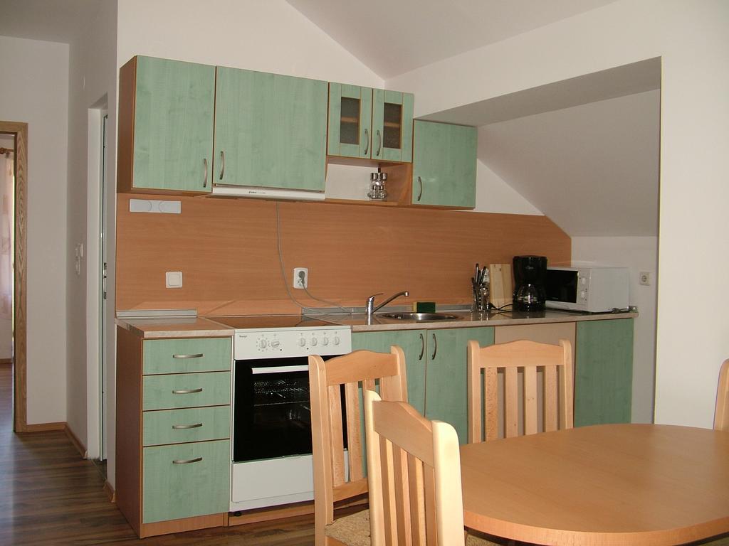 Kisiovi Apartment Dewin Exterior foto