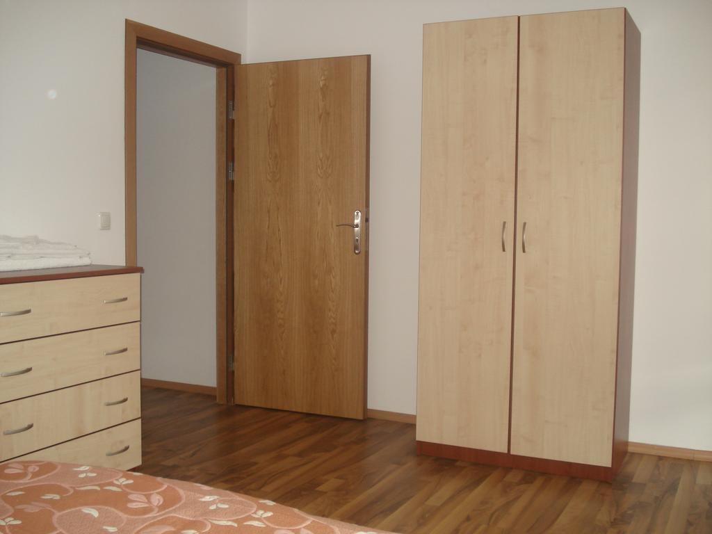 Kisiovi Apartment Dewin Exterior foto